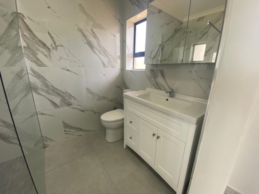 5 Bedroom Property for Sale in Dana Bay Western Cape